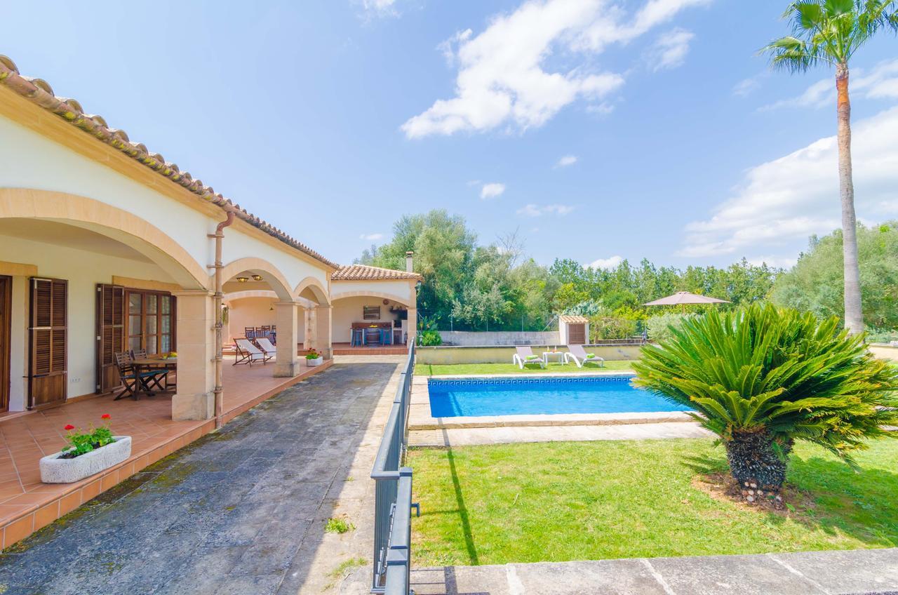 Ses Covetes Villa Petra  Kültér fotó