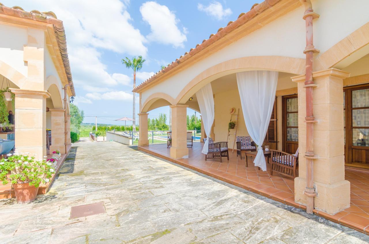 Ses Covetes Villa Petra  Kültér fotó